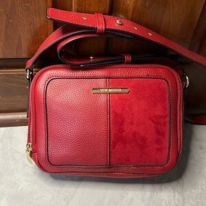 Steve Madden Crossbody  shoulder bag NWOT  Red  VEGAN 1/2 Leather 1/2 Suede Look